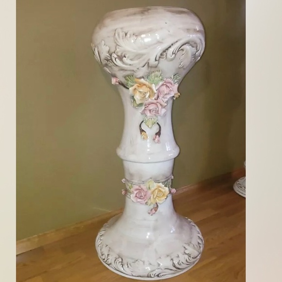 Gorgeous!!! Large 34"H x 18”W Vintage Capodimonte Italy *Pedestal *Plant Stand - Picture 2 of 8